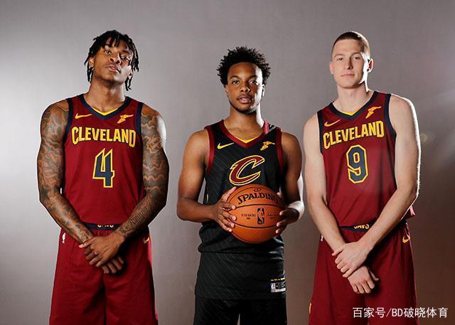 力不仅迫使 力不仅迫使